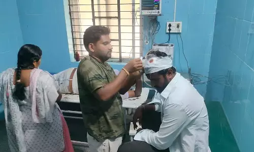 Gurmatkal : मंदिर की दीवार पर बैठे लोगों पर भीड़ ने हमला कर दिया