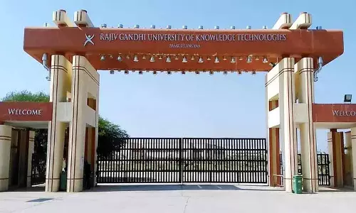 छात्र की मौत पर विरोध प्रदर्शनों के बाद RGUKT ने छुट्टियों की घोषणा की छात्र की मौत पर विरोध प्रदर्शनों के बाद RGUKT ने छुट्टियों की घोषणा की