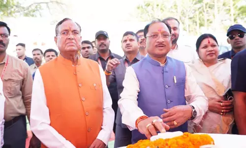 CM साय ने शहीद वीर नारायण सिंह और रानी दुर्गावती की प्रतिमाओं का किया अनावरण CM साय ने शहीद वीर नारायण सिंह और रानी दुर्गावती की प्रतिमाओं का किया अनावरण