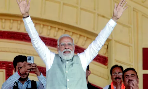PM मोदी सबसे लंबे समय तक सेवा करने वाले सरकार प्रमुख बने, पवन कुमार चामलिंग को पीछे छोड़ा