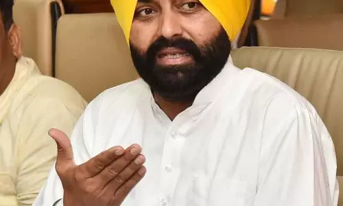 Amritsar: मंत्री भुल्लर के लिए विवाद कोई नई बात नहीं Amritsar: मंत्री भुल्लर के लिए विवाद कोई नई बात नहीं