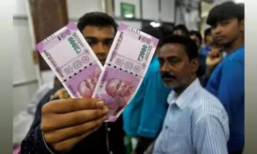 TMC के 300 रुपये चाय मज़दूरी के वादे, उद्योग जगत ने क्षेत्र की व्यवहार्यता को लेकर सतर्क प्रतिक्रिया दी TMC के 300 रुपये चाय मज़दूरी के वादे, उद्योग जगत ने क्षेत्र की व्यवहार्यता को लेकर सतर्क प्रतिक्रिया दी