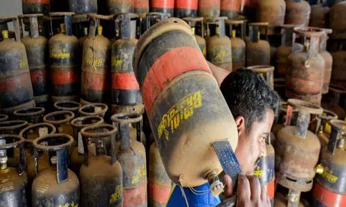 State होटलों और रेस्टोरेंट को 20% अतिरिक्त गैस आपूर्ति प्रदान करेगा State होटलों और रेस्टोरेंट को 20% अतिरिक्त गैस आपूर्ति प्रदान करेगा