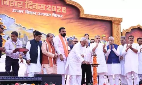 सीएम नीतीश कुमार ने बिहार दिवस समारोह का किया उद्घाटन, तीन दिनों तक उत्सव सीएम नीतीश कुमार ने बिहार दिवस समारोह का किया उद्घाटन, तीन दिनों तक उत्सव