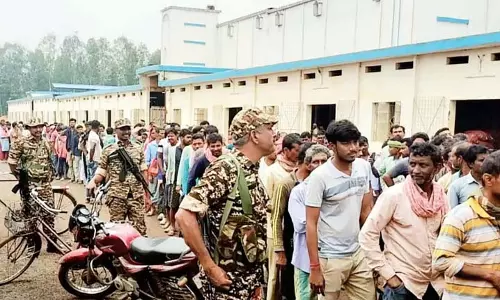गुस्साए आलू किसानों से निपटने के लिए Central forces तैनात गुस्साए आलू किसानों से निपटने के लिए Central forces तैनात