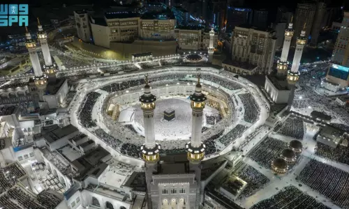 Mecca -मदीना की मस्जिदों में रमज़ान के दौरान 3.38 करोड़ इफ़्तार वितरित
