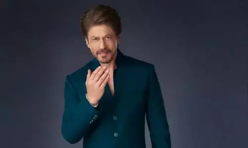 Shah Rukh Khan का ईद संदेश: फैंस के लिए प्यार और दुआएं