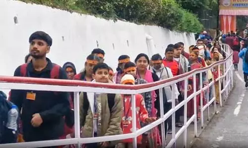 जम्मू: 30 हजार से अधिक तीर्थयात्री माता वैष्णो देवी मंदिर की ओर रवाना