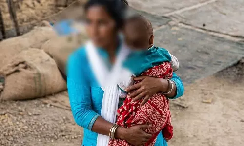 महिला ने दोस्ती का उठाया फायदा, 2 दिन घर में रहकर बच्चा लेकर फरार महिला ने दोस्ती का उठाया फायदा, 2 दिन घर में रहकर बच्चा लेकर फरार