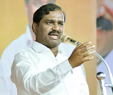 Tamil Nadu : डी. वेलमुरुगन आज एक महत्वपूर्ण निर्णय ले रहे हैं Tamil Nadu : डी. वेलमुरुगन आज एक महत्वपूर्ण निर्णय ले रहे हैं