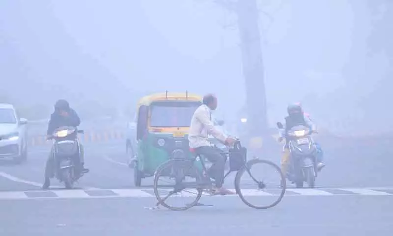 बारिश के बाद दिल्ली-NCR में कोहरे की वापसी बारिश के बाद दिल्ली-NCR में कोहरे की वापसी