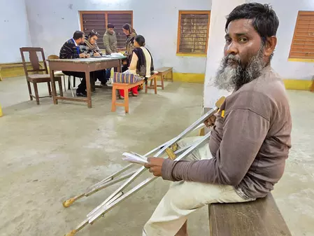 विधानसभा चुनाव 2026: सभी मतदान केंद्रों पर अनिवार्य होंगी न्यूनतम सुविधाएं और मतदाता सहायता, ECI का निर्देश विधानसभा चुनाव 2026: सभी मतदान केंद्रों पर अनिवार्य होंगी न्यूनतम सुविधाएं और मतदाता सहायता, ECI का निर्देश