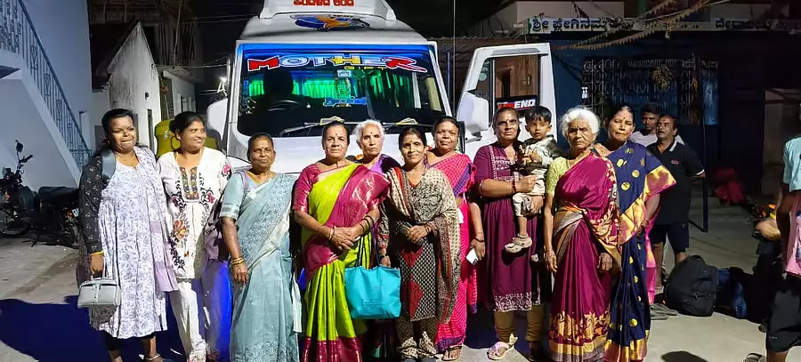 Devanahalli के पास हादसा: तुमकुर की तीन महिलाओं की मौत, जो काशी यात्रा पर जा रही थी Devanahalli के पास हादसा: तुमकुर की तीन महिलाओं की मौत, जो काशी यात्रा पर जा रही थी
