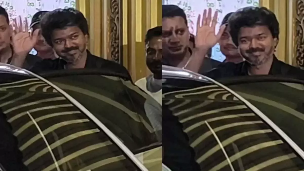 Thalapathy Vijay मुंबई में एटली और उनकी पत्नी प्रिया के दूसरे बेबी शावर में शामिल हुए Thalapathy Vijay मुंबई में एटली और उनकी पत्नी प्रिया के दूसरे बेबी शावर में शामिल हुए