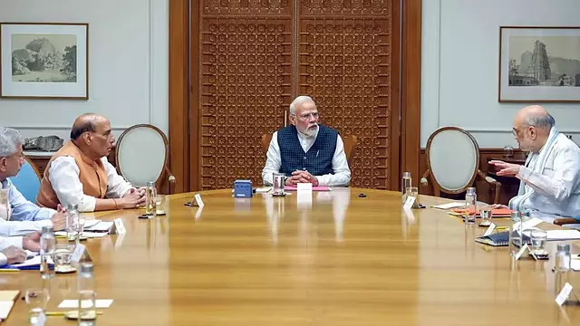 West Asia Conflict : ऊर्जा संकट पर मोदी की अहम बैठक West Asia Conflict : ऊर्जा संकट पर मोदी की अहम बैठक