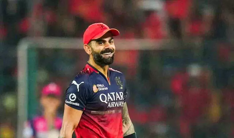 Kohli ने मुस्कुराते हुए इमोजी के साथ लंदन चार्टर फ़्लाइट की अफ़वाहों को ख़ारिज किया Kohli ने मुस्कुराते हुए इमोजी के साथ लंदन चार्टर फ़्लाइट की अफ़वाहों को ख़ारिज किया