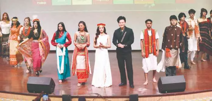 Sharda University ने अपना 9वां सांस्कृतिक उत्सव “Belliatus Cultura” मनाया Sharda University ने अपना 9वां सांस्कृतिक उत्सव “Belliatus Cultura” मनाया