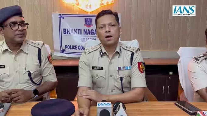 बंगाल चुनाव से पहले सुरक्षा कड़ी, सिलीगुड़ी में केंद्रीय बलों की तैनाती बढ़ेगी बंगाल चुनाव से पहले सुरक्षा कड़ी, सिलीगुड़ी में केंद्रीय बलों की तैनाती बढ़ेगी