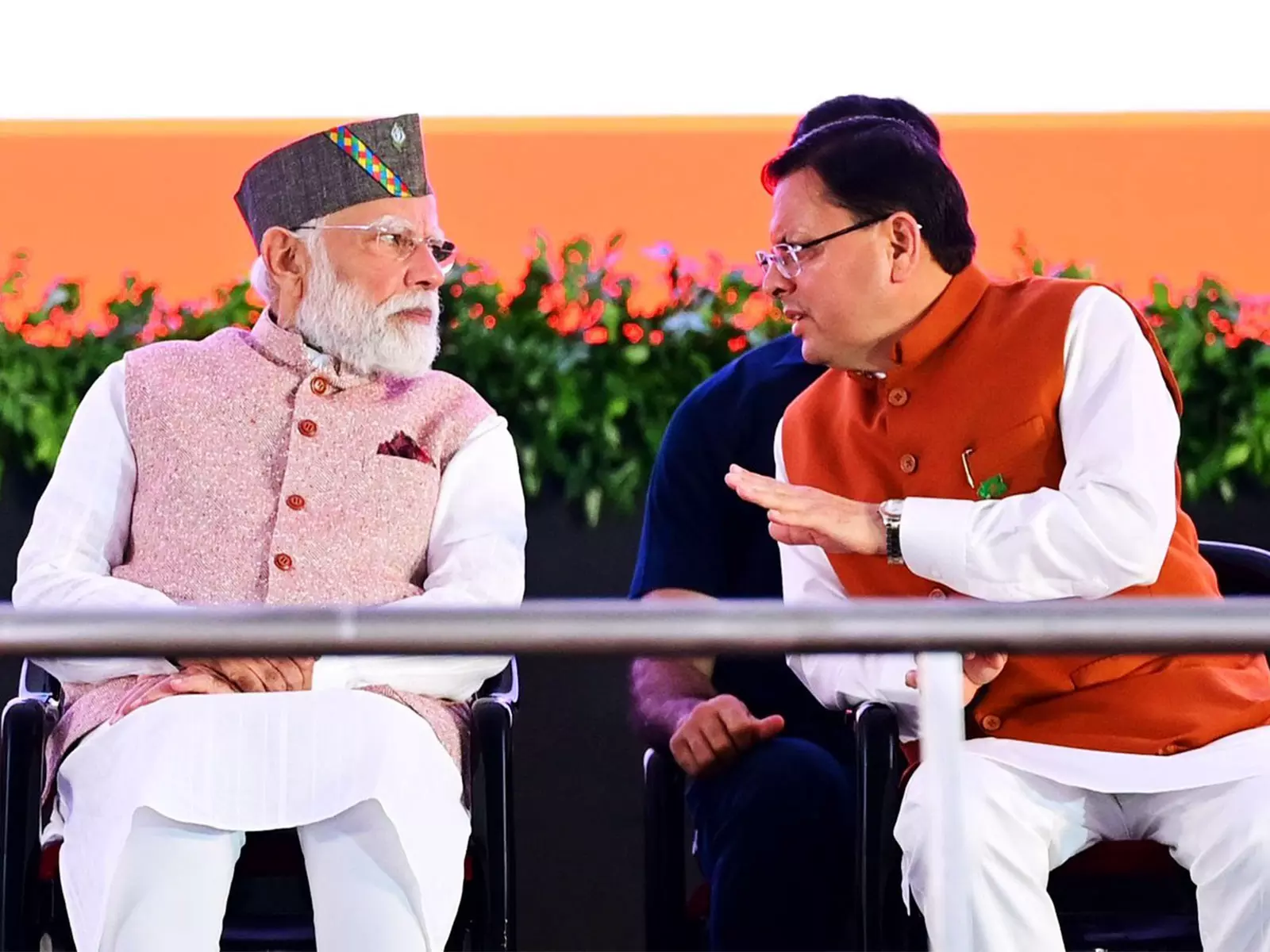 उत्तराखंड के CM धामी ने सरकार प्रमुख के तौर पर सबसे लंबे कार्यकाल के लिए PM मोदी को दी बधाई उत्तराखंड के CM धामी ने सरकार प्रमुख के तौर पर सबसे लंबे कार्यकाल के लिए PM मोदी को दी बधाई