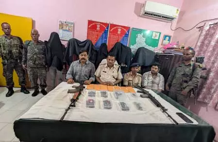पुलिस को मिली बड़ी सफलता, प्रतिबंधित TPC संगठन के 8 उग्रवादी गिरफ्तार पुलिस को मिली बड़ी सफलता, प्रतिबंधित TPC संगठन के 8 उग्रवादी गिरफ्तार