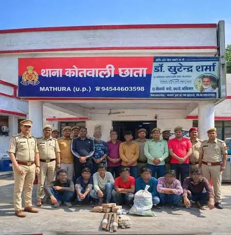 गौ रक्षक की मौत के बाद NH-19 जाम, 15 आरोपी गिरफ्तार गौ रक्षक की मौत के बाद NH-19 जाम, 15 आरोपी गिरफ्तार