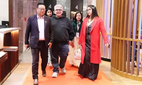 Rajiv Masand ने SIFF में इंडस्ट्री से जुड़ी अहम बातें साझा कीं, प्रतिभा को निखारने और सच्ची कहानियों पर ज़ोर दिया Rajiv Masand ने SIFF में इंडस्ट्री से जुड़ी अहम बातें साझा कीं, प्रतिभा को निखारने और सच्ची कहानियों पर ज़ोर दिया