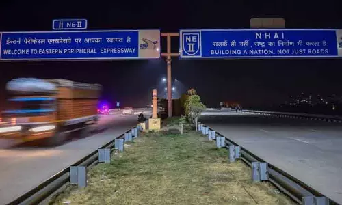 Delhi सरकार ने एक्सप्रेसवे बकाए के लिए 3,700 करोड़ रुपये मंज़ूर किए Delhi सरकार ने एक्सप्रेसवे बकाए के लिए 3,700 करोड़ रुपये मंज़ूर किए