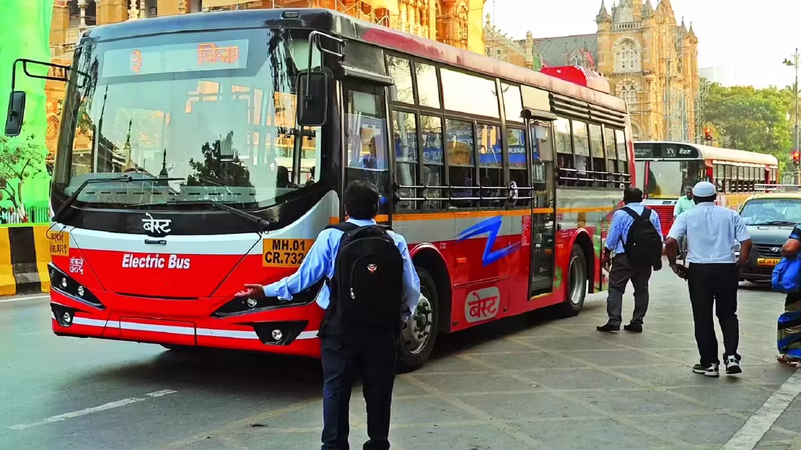 Mumbai: पर्यटकों के लिए मासिक पास शुरू Mumbai: पर्यटकों के लिए मासिक पास शुरू