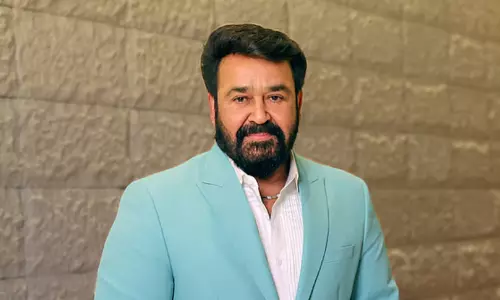 मोहनलाल अपनी 100वीं फ़िल्म के लिए प्रियदर्शन के साथ हाथ मिला रहे मोहनलाल अपनी 100वीं फ़िल्म के लिए प्रियदर्शन के साथ हाथ मिला रहे
