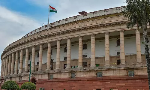 Centre ने 12 वर्षों में मुकदमों पर 683 करोड़ खर्च किए, 7.14 लाख मामले अब भी लंबित Centre ने 12 वर्षों में मुकदमों पर 683 करोड़ खर्च किए, 7.14 लाख मामले अब भी लंबित