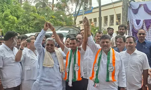 टिकट न मिलने पर कांग्रेस मुस्लिम नेताओं को मनाएगी : Siddaramaiah टिकट न मिलने पर कांग्रेस मुस्लिम नेताओं को मनाएगी : Siddaramaiah