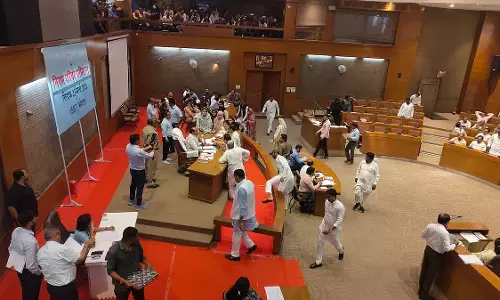 भोपाल नगर निगम बजट 2026: बजट से पहले BMC की बैठक में बीफ़ पर ज़ुबानी जंग छिड़ी
