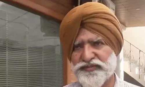 आत्महत्या करने वाले Punjab के अधिकारी के परिवार ने पोस्टमॉर्टम से इनकार किया, न्याय की मांग की आत्महत्या करने वाले Punjab के अधिकारी के परिवार ने पोस्टमॉर्टम से इनकार किया, न्याय की मांग की