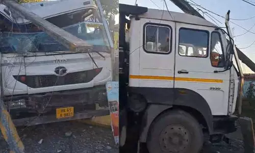 Nahan: पांवटा साहिब में अव्यवस्था का आलम, खंभे उखाड़ने से नुकसान Nahan: पांवटा साहिब में अव्यवस्था का आलम, खंभे उखाड़ने से नुकसान