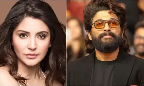 अनुष्का शर्मा–Allu Arjun की नई फ़िल्म को लेकर बढ़ी हलचल अनुष्का शर्मा–Allu Arjun की नई फ़िल्म को लेकर बढ़ी हलचल
