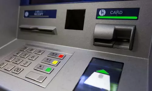 1 अप्रैल से बदल रहे हैं ATM के नियम: पैसे निकालने से पहले पूरी जानकारी ज़रूर देख लें 1 अप्रैल से बदल रहे हैं ATM के नियम: पैसे निकालने से पहले पूरी जानकारी ज़रूर देख लें