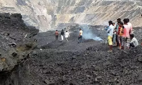 Ramagundam में ब्लास्टिंग से ग्रामीणों की सुरक्षा पर खतरा, मुआवज़े की मांग तेज़ Ramagundam में ब्लास्टिंग से ग्रामीणों की सुरक्षा पर खतरा, मुआवज़े की मांग तेज़