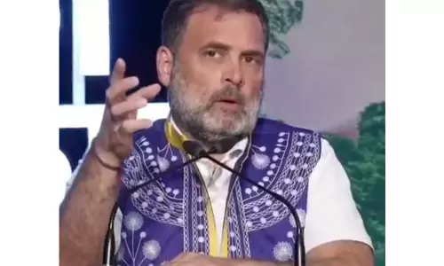PM मोदी ने समझौता किया, संसद में बहस नहीं कर सकते: राहुल गांधी PM मोदी ने समझौता किया, संसद में बहस नहीं कर सकते: राहुल गांधी