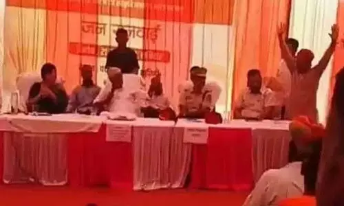 Gajendra Singh Shekhawat ने अधिकारियों को चेताया: एक कॉल से जा सकती है आपकी नौकरी Gajendra Singh Shekhawat ने अधिकारियों को चेताया: एक कॉल से जा सकती है आपकी नौकरी