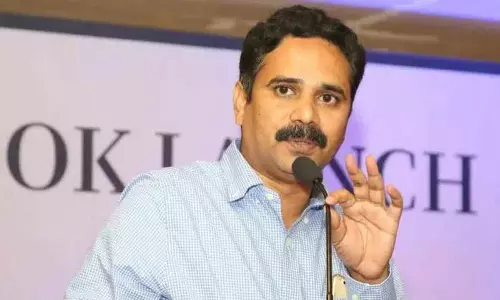 Telangana हाई कोर्ट का आदेश: दिलीप कोनथम को पासपोर्ट लौटाने का निर्देश Telangana हाई कोर्ट का आदेश: दिलीप कोनथम को पासपोर्ट लौटाने का निर्देश