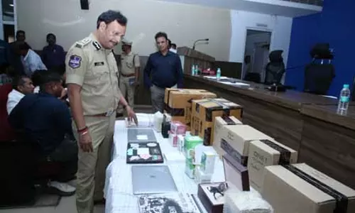 क्यूनेट घोटाला मामले में पुलिस का एक्शन, 32 लोग गिरफ्तार क्यूनेट घोटाला मामले में पुलिस का एक्शन, 32 लोग गिरफ्तार