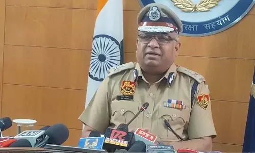 हरियाणा DGP: आपत्तिजनक सामग्री के कारण बादशाह के ‘Tateeree’ के 857 लिंक हटाए गए हरियाणा DGP: आपत्तिजनक सामग्री के कारण बादशाह के ‘Tateeree’ के 857 लिंक हटाए गए