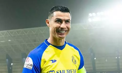 क्रिस्टियानो रोनाल्डो फिटनेस पर कर रहे कड़ी मेहनत, विश्व कप खेलने की उम्मीद बढ़ी क्रिस्टियानो रोनाल्डो फिटनेस पर कर रहे कड़ी मेहनत, विश्व कप खेलने की उम्मीद बढ़ी