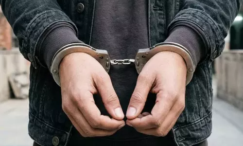 CNG ब्लास्ट बना हत्या का पर्दाफाश, महिला की मौत में साजिश का खुलासा CNG ब्लास्ट बना हत्या का पर्दाफाश, महिला की मौत में साजिश का खुलासा