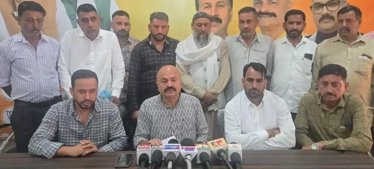 Jammu: एनसी सरकार पर लापरवाही का आरोप Jammu: एनसी सरकार पर लापरवाही का आरोप