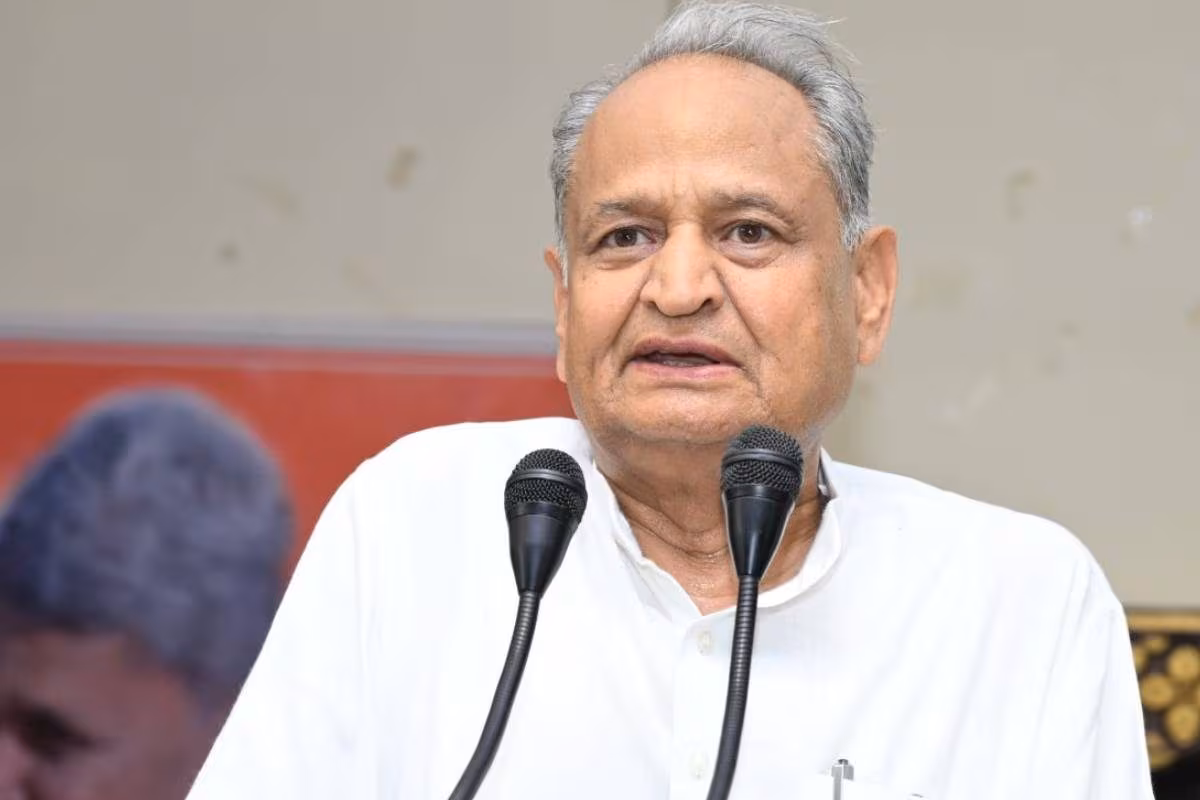 Jaipur: गहलोत ने सरकार की कार्यशैली पर सवाल उठाए Jaipur: गहलोत ने सरकार की कार्यशैली पर सवाल उठाए