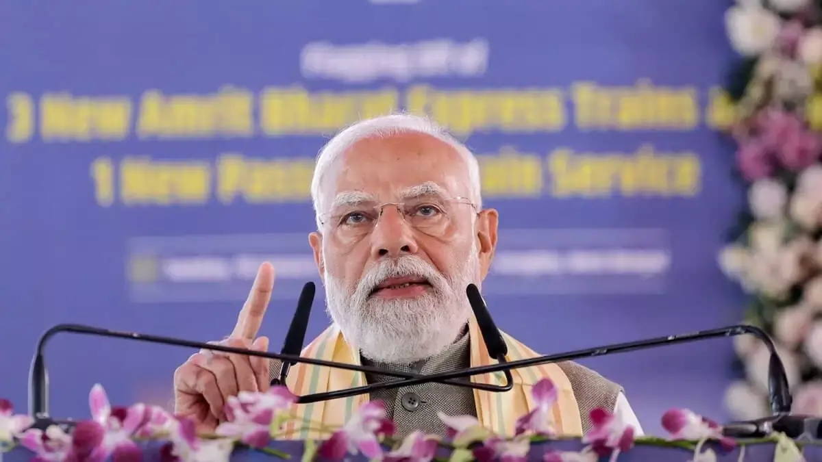 Telangana BJP ने PM मोदी को लंबी जनसेवा के लिए बधाई दी Telangana BJP ने PM मोदी को लंबी जनसेवा के लिए बधाई दी