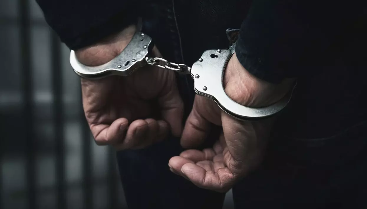 Jammu: जम्मू पुलिस ने नशा तस्कर को दबोचा Jammu: जम्मू पुलिस ने नशा तस्कर को दबोचा
