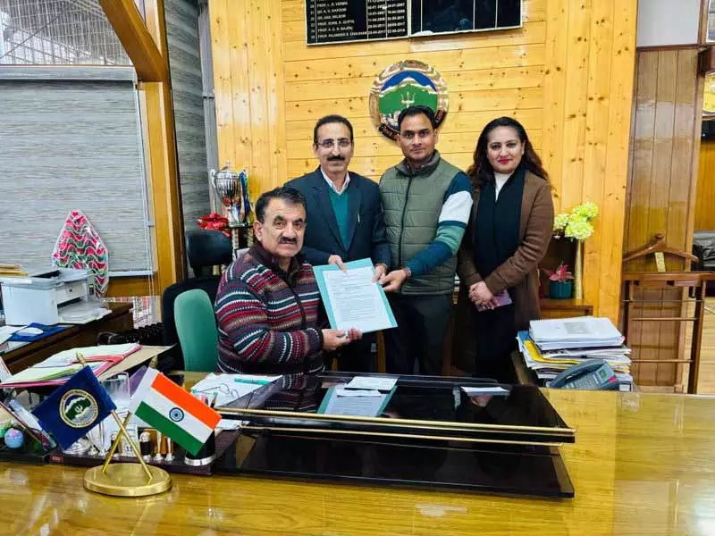HPU के प्रोफ़ेसर को राज्य विरासत परियोजना के लिए ICSSR की मंज़ूरी मिली HPU के प्रोफ़ेसर को राज्य विरासत परियोजना के लिए ICSSR की मंज़ूरी मिली