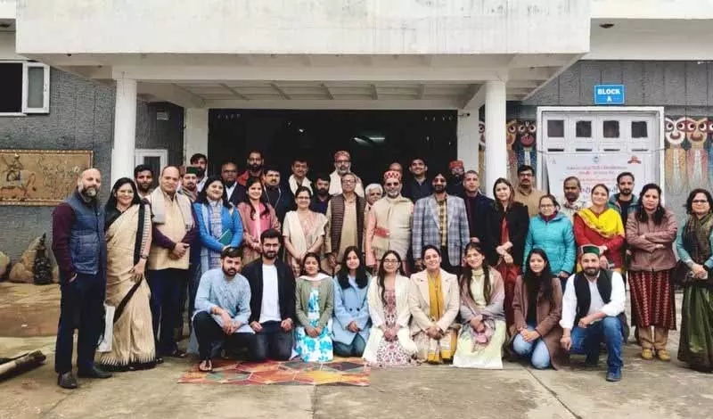 सेमिनार में विभाजन की विरासत और Kashmir की जटिलताओं की पड़ताल सेमिनार में विभाजन की विरासत और Kashmir की जटिलताओं की पड़ताल